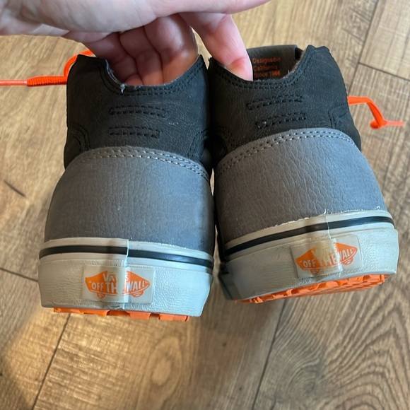 Vans men’s size 11.5 shoes. - Picture 6 of 8